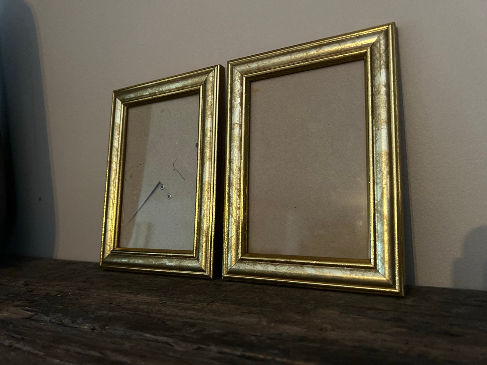 Set van 2 houten fotolijstjes, goudkleurig, Huis en Inrichting, Gebruikt, Ophalen of Verzenden, Fotolijst, Hout
