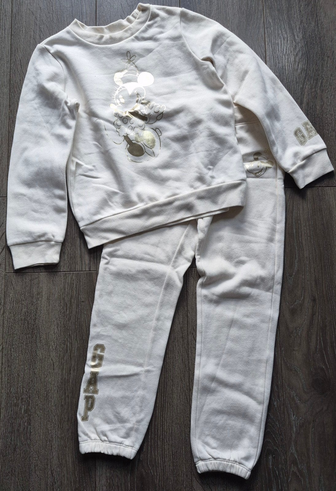 Supermooi joggingpak GAP Minnie Mouse! 134/140, Gebruikt, Ophalen of Verzenden, Setje, Gap Kids