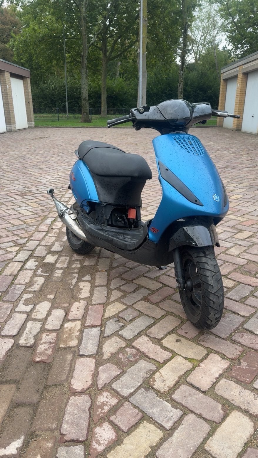 Zip 2000 2takt bromplaat ook teruil, Ophalen, Zo goed als nieuw, Benzine
