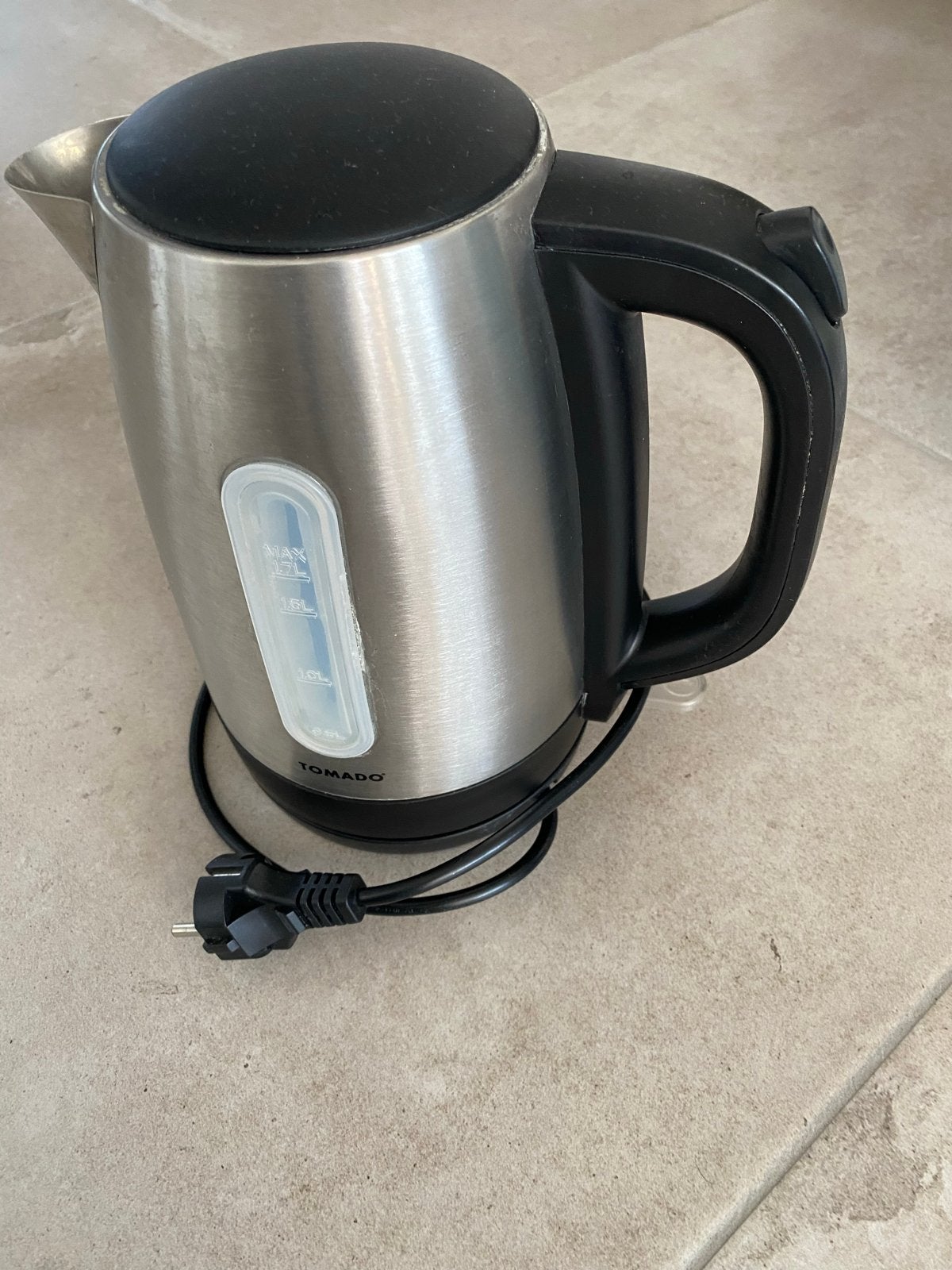 Tomado waterkoker RVS - 1.7L, Witgoed en Apparatuur, Waterkokers, 1 tot 2 liter, Ophalen of Verzenden, Zo goed als nieuw, Rvs