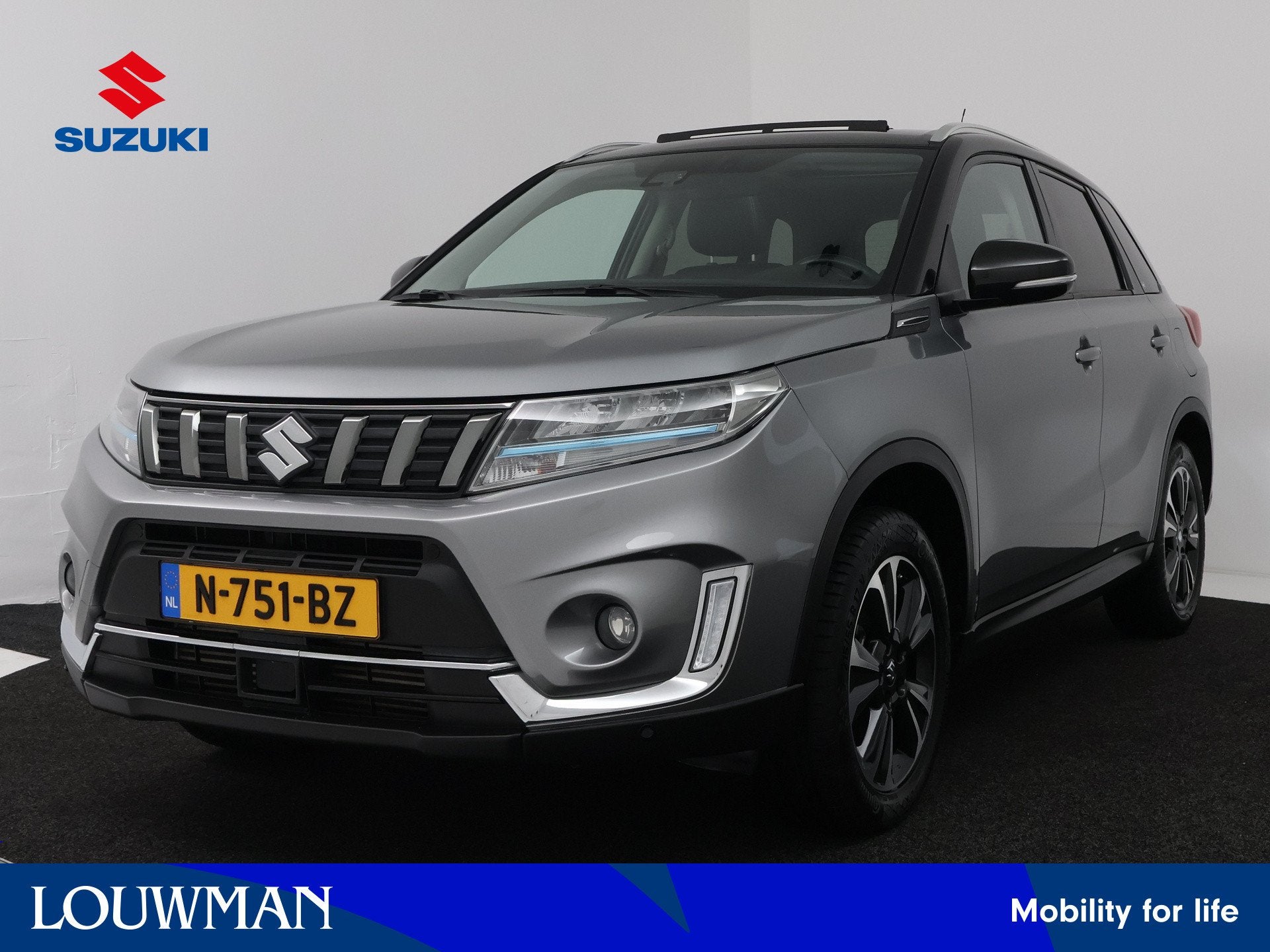 Suzuki Vitara 1.4 Boosterjet Style Smart Hybrid | Apple Carp, Gebruikt, 4 cilinders, Origineel Nederlands, 1373 cc