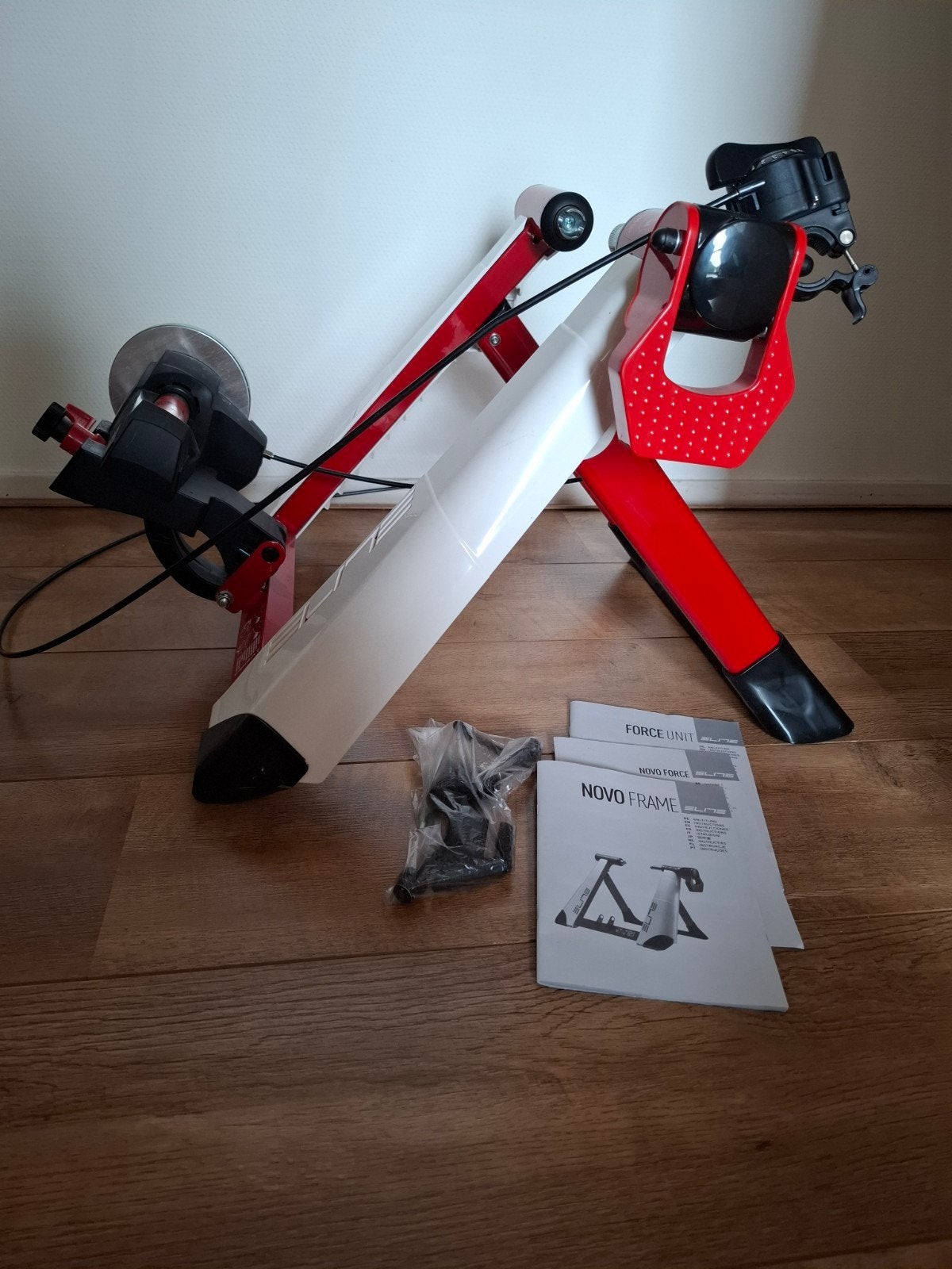 Elite Novo Force fietstrainer - Zo goed als nieuw, Sport en Fitness, Ophalen, Zo goed als nieuw, Overige typen