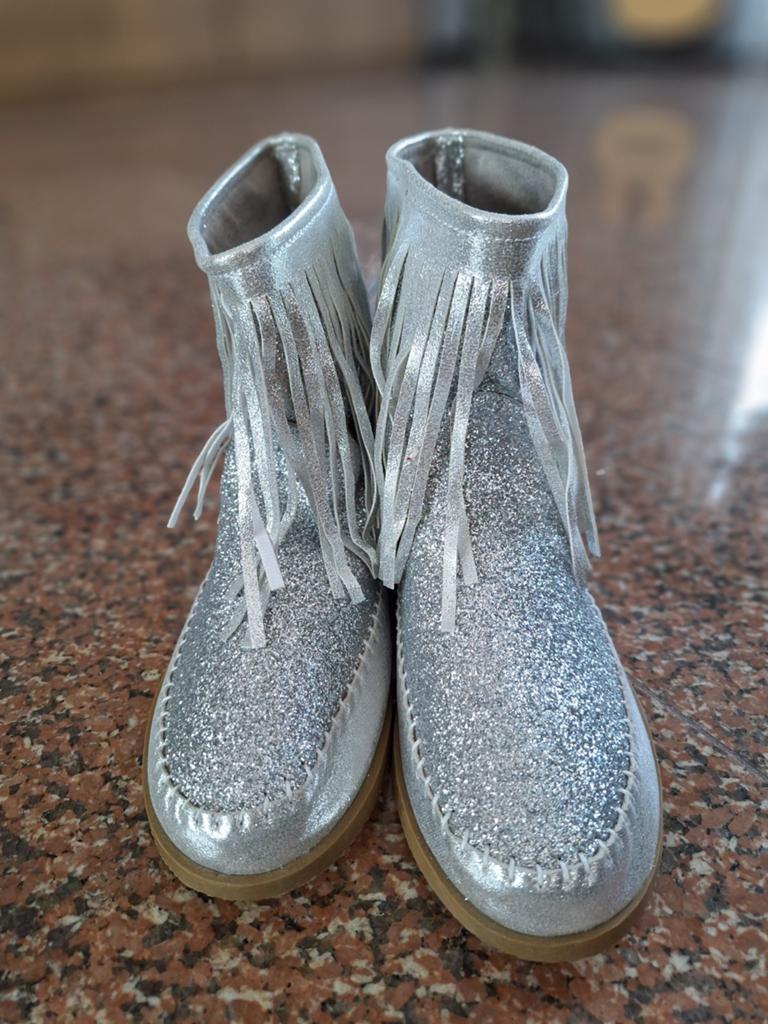 Zilveren glitterlaarzen met franjes - Maat 40, Overige kleuren, Lage of Enkellaarzen, Ophalen of Verzenden, Onbekend