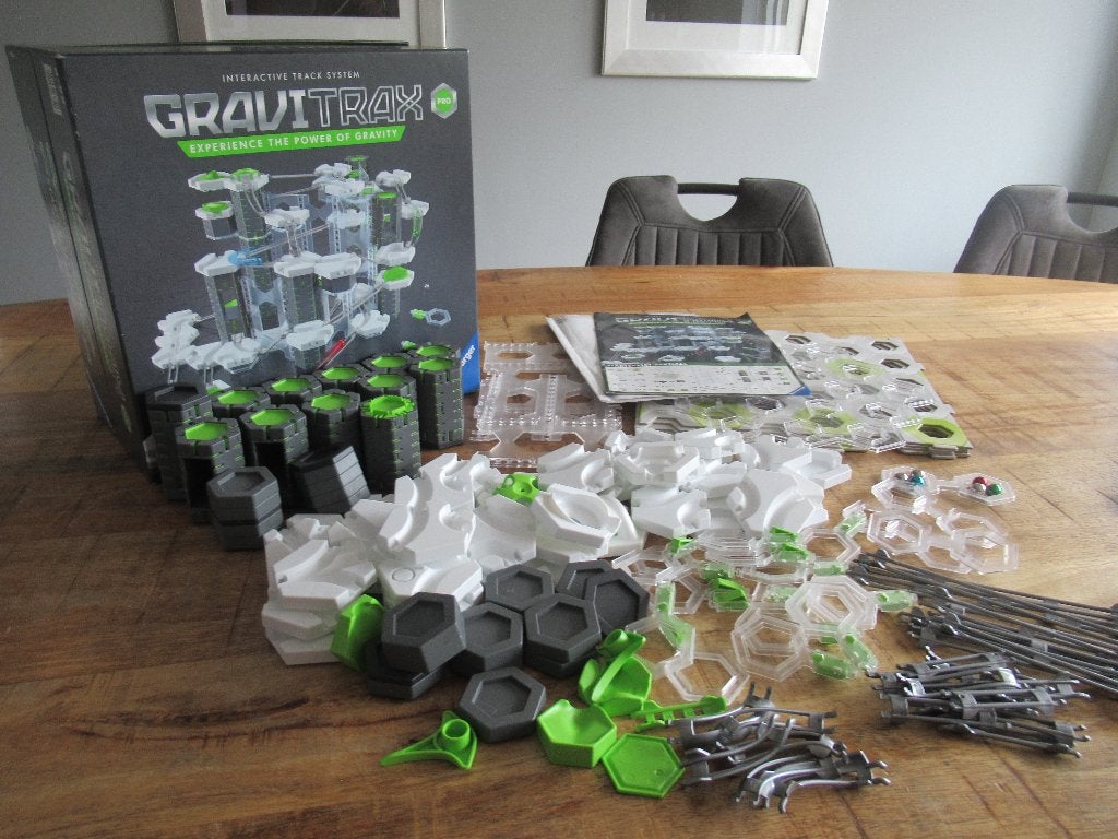 Gravitrax PRO Starterset Vertical knikkerbaan Ravensburger, Ophalen of Verzenden, Zo goed als nieuw, Bouwen