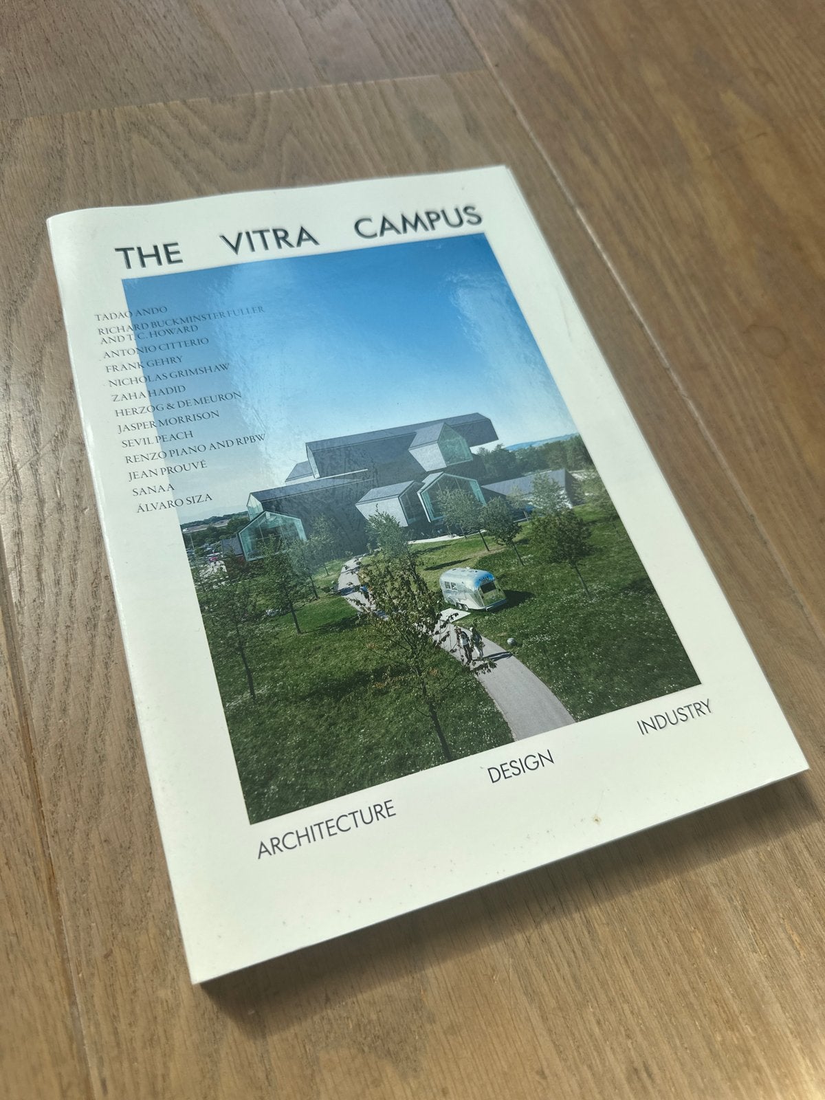 Het Vitra Campus Boek: Architectuur, Design, Industrie, Ophalen of Verzenden, Zo goed als nieuw, Architectuur algemeen