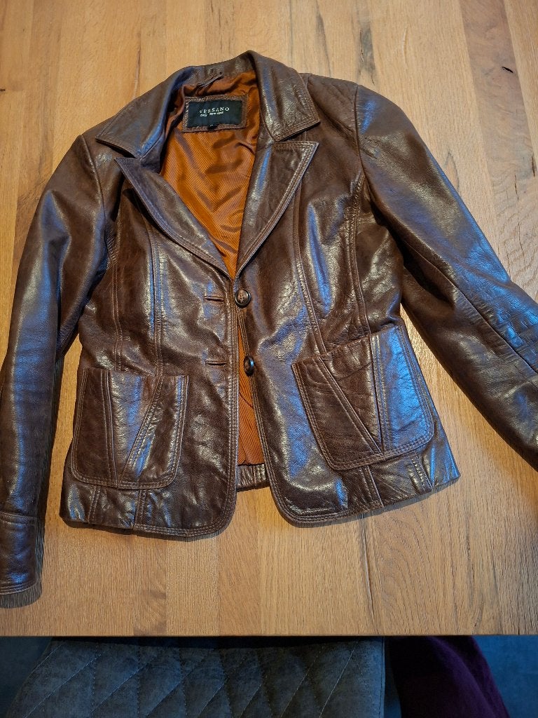 damesjas, Maat 38/40 (M), Bruin, Versano, Ophalen of Verzenden