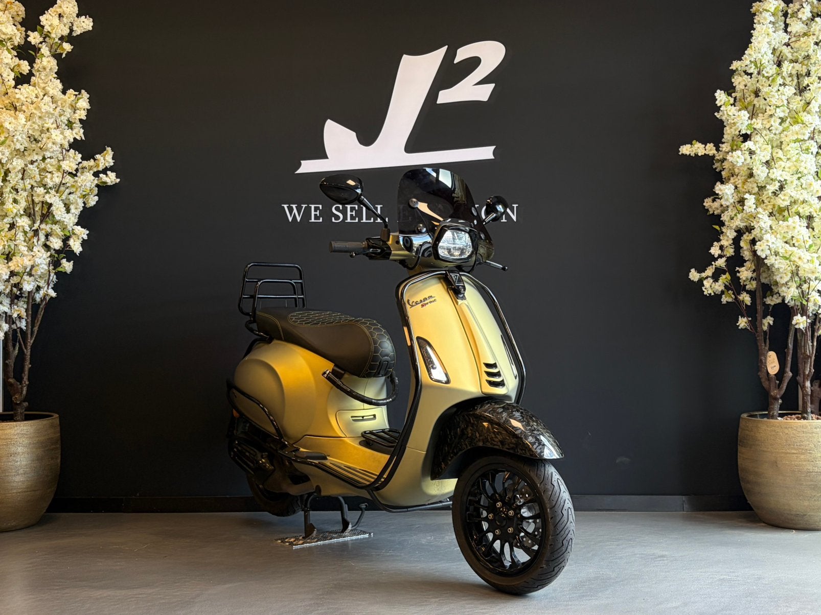 Vespa Sprint | Designo Gold | Brom | 2021 | 6877 km