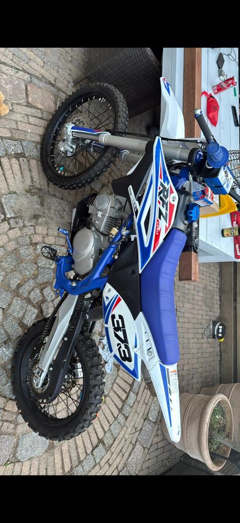 Pitbike/dirtbike 140cc, Fietsen en Brommers, Minibikes, Midibikes en Pitbikes, Ophalen, Zo goed als nieuw, Pitbike