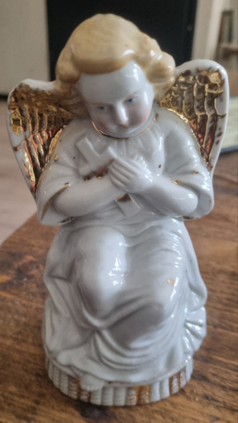 Antieke engelbeeldje van porselein, Antiek en Kunst, Ophalen
