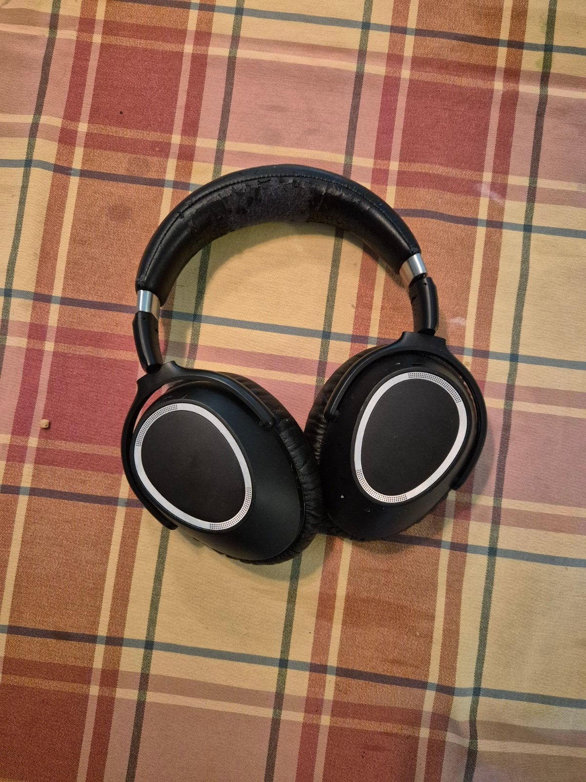 Sennheiser PXC 550 defect - voor reparatie/onderdelen, Sennheiser, Ophalen of Verzenden, Zwart, Niet werkend