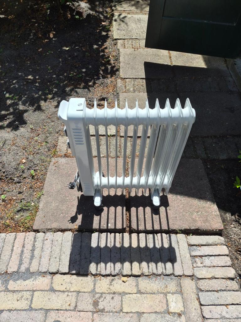 Sencys Oliegevulde Radiator - Compact en Efficiënt, Ophalen
