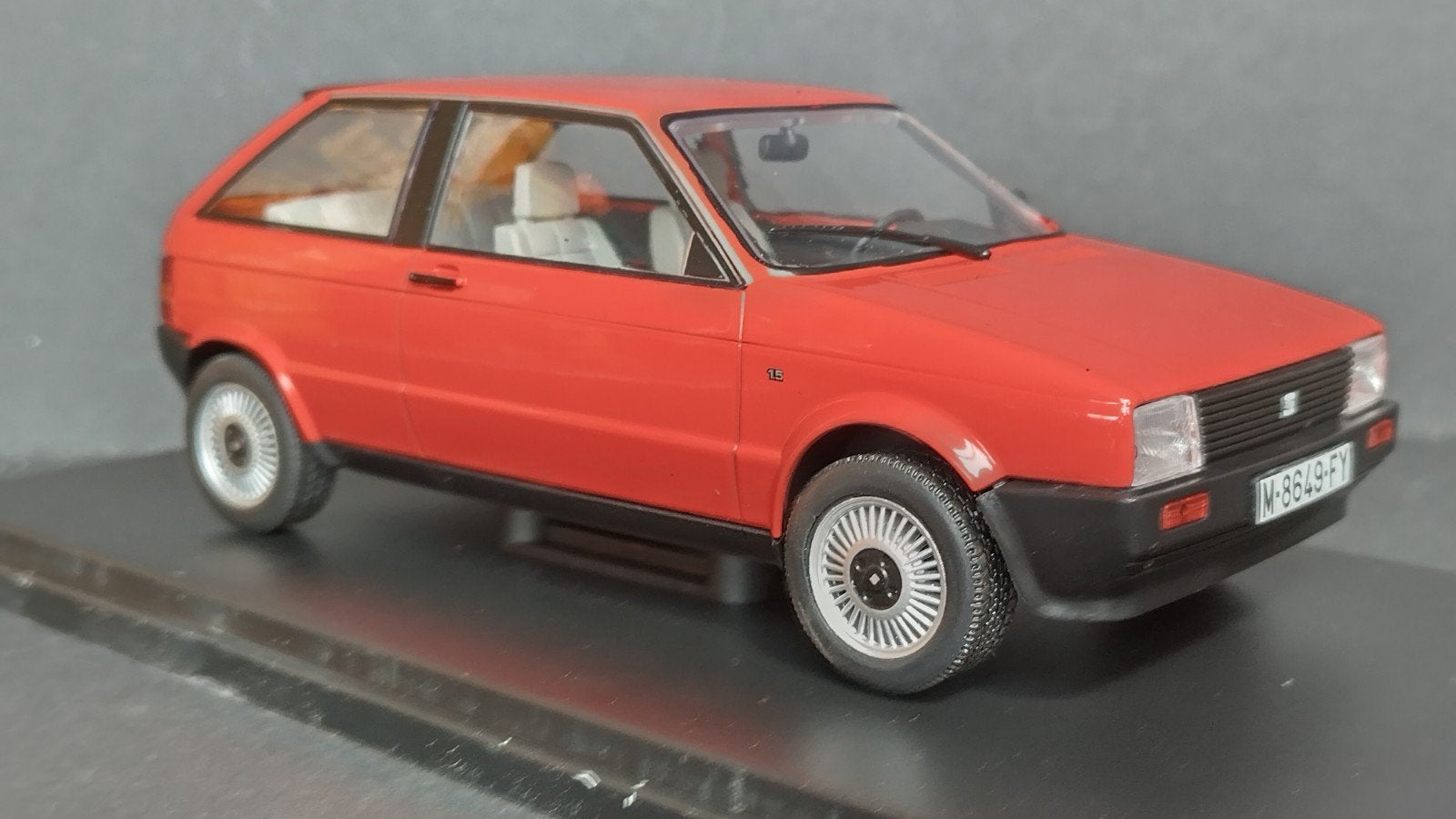 Seat Ibiza mk1 1984 1:24 Altaya Ixo Pol, Overige merken, Auto, Verzenden, .