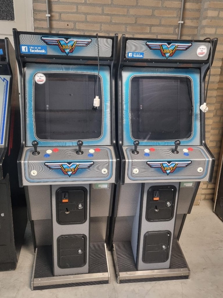 Te koop: 2 Arcade videogame met 60 classic games. I.z.g.st!, Ophalen, Zo goed als nieuw