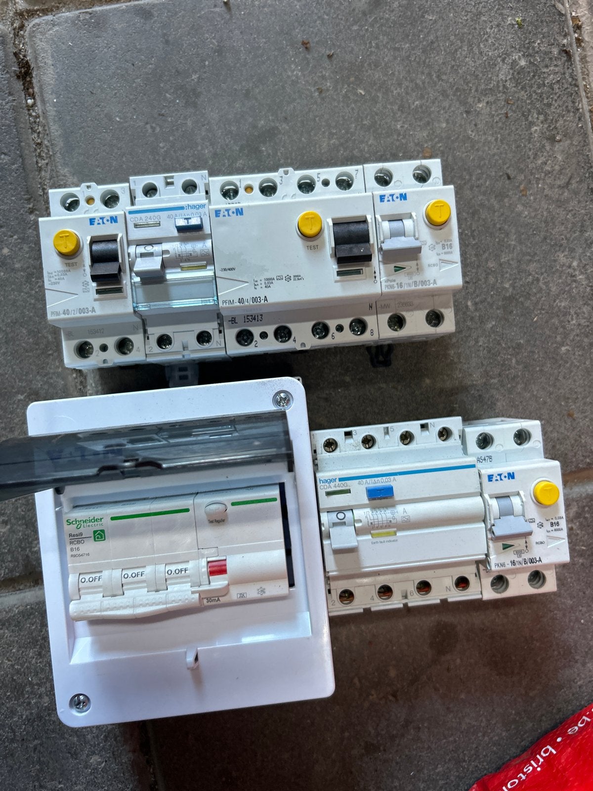 Aardlekautomaten en aardlekschakelaars (Eaton, Hager, Schnei, Doe-het-zelf en Verbouw, Elektra en Kabels, Gebruikt, Aardlekautomaat