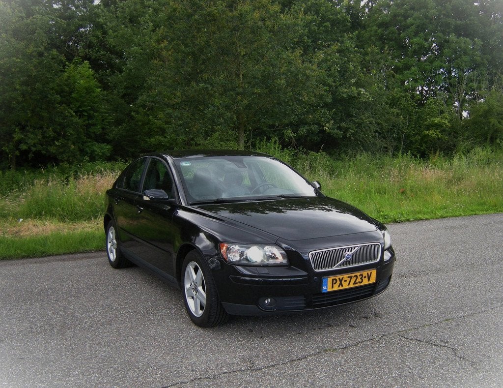 Volvo S40 2.4 Summum AUTOMAAT . Leder . PDC . LMV . Amerkaan, Auto's, Volvo, Gebruikt, 700 kg, Zwart, 2435 cc
