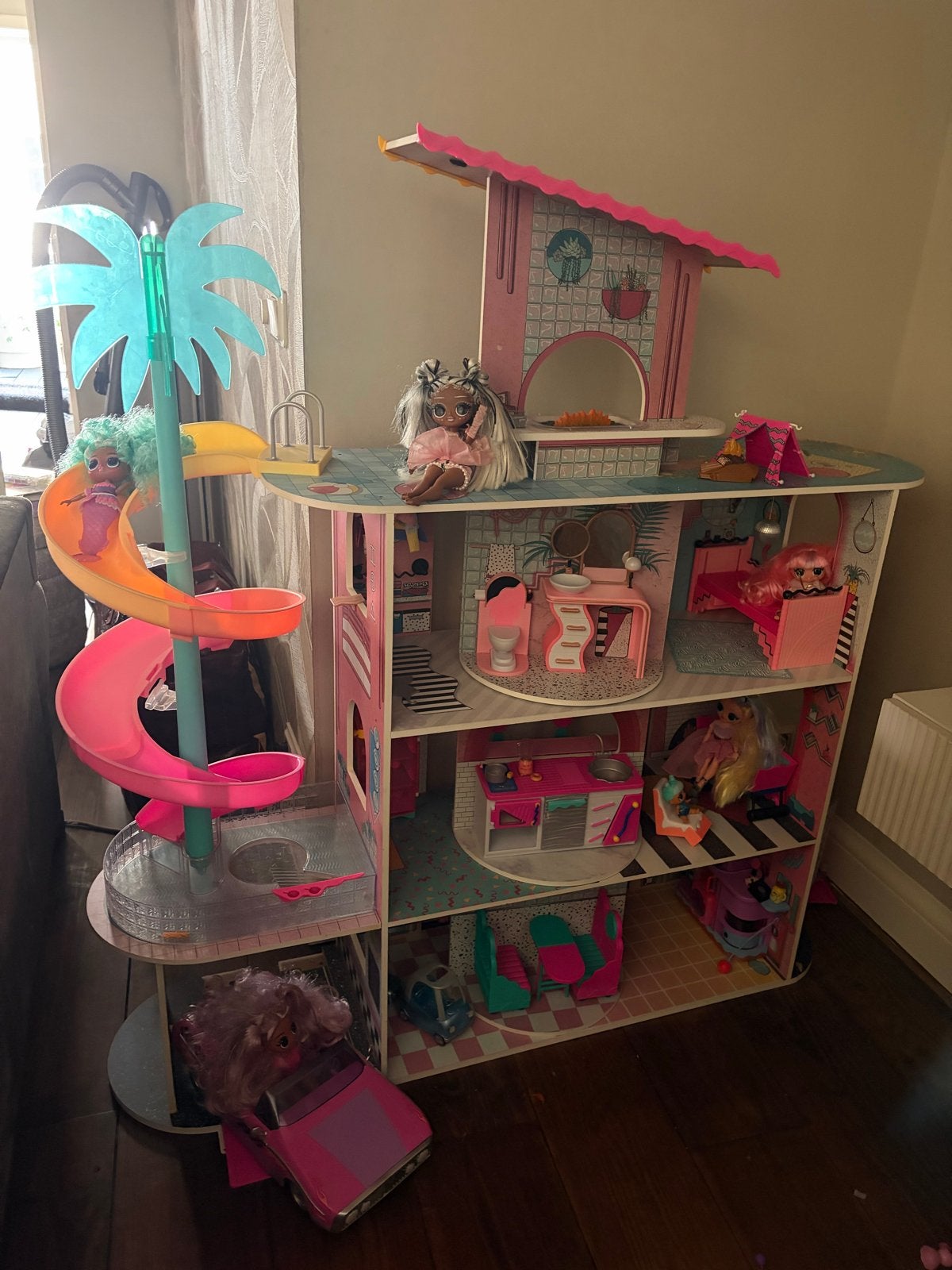 LOL Surprise Poppenhuis, camper, standard, ect. +veel poppen, Ophalen, Gebruikt, Poppenhuis