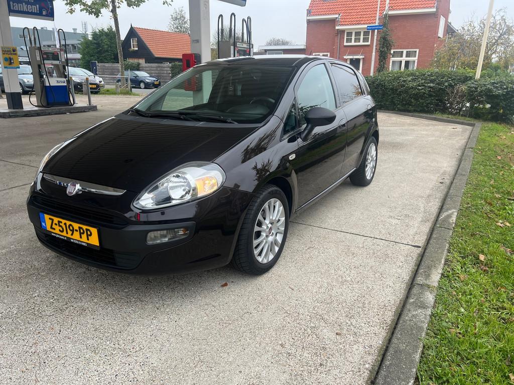 Fiat Punto Evo 1.4-16V NIEUWE KOPPELING-LEER-PDC-ANDROID, Voorwielaandrijving, Euro 5, Zwart, 4 cilinders
