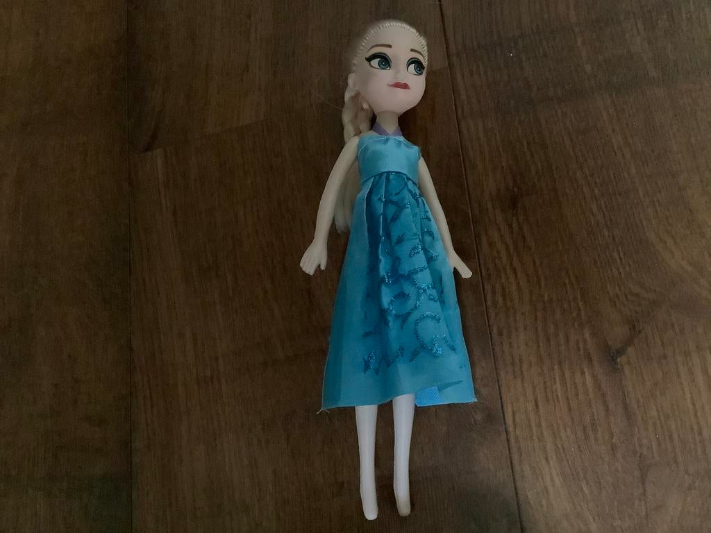 Disney Elsa popje, Verzamelen, Disney, Ophalen of Verzenden, Zo goed als nieuw, Beeldje of Figuurtje