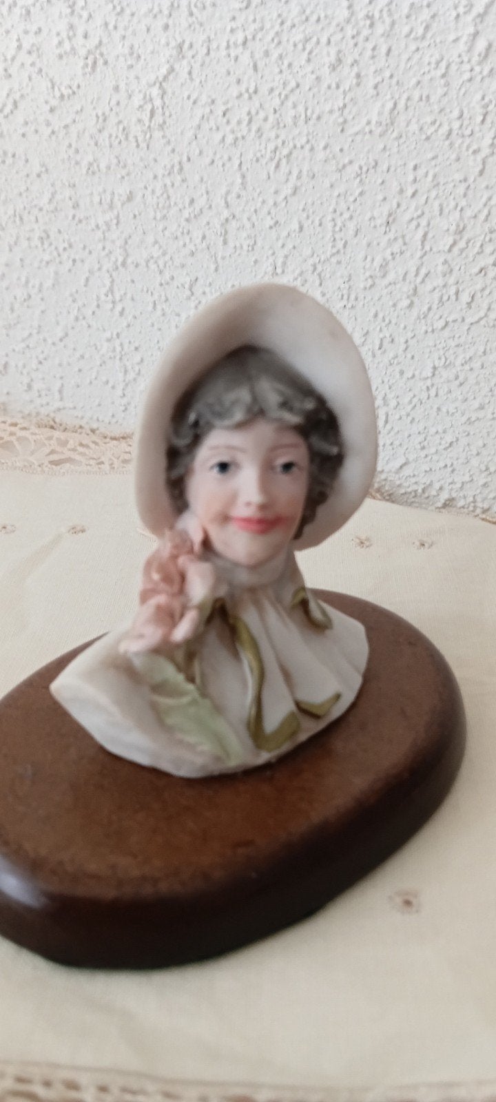 Vrouwen *buste van A. Belcari ... 7 cm hoog, Minder dan 20 cm, Buste, Ophalen of Verzenden, Steen of Keramiek