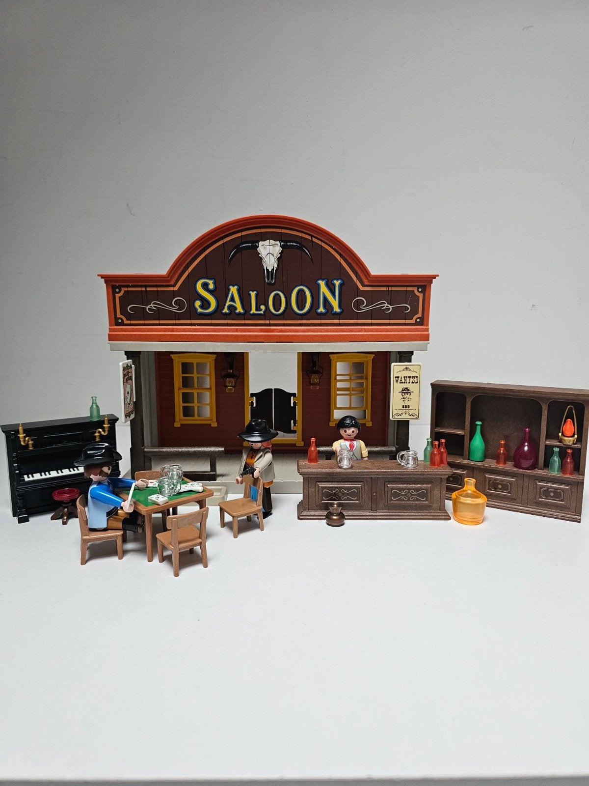 Playmobil Western Saloon met figuren en accessoires, Ophalen of Verzenden, Zo goed als nieuw, Jongen of Meisje