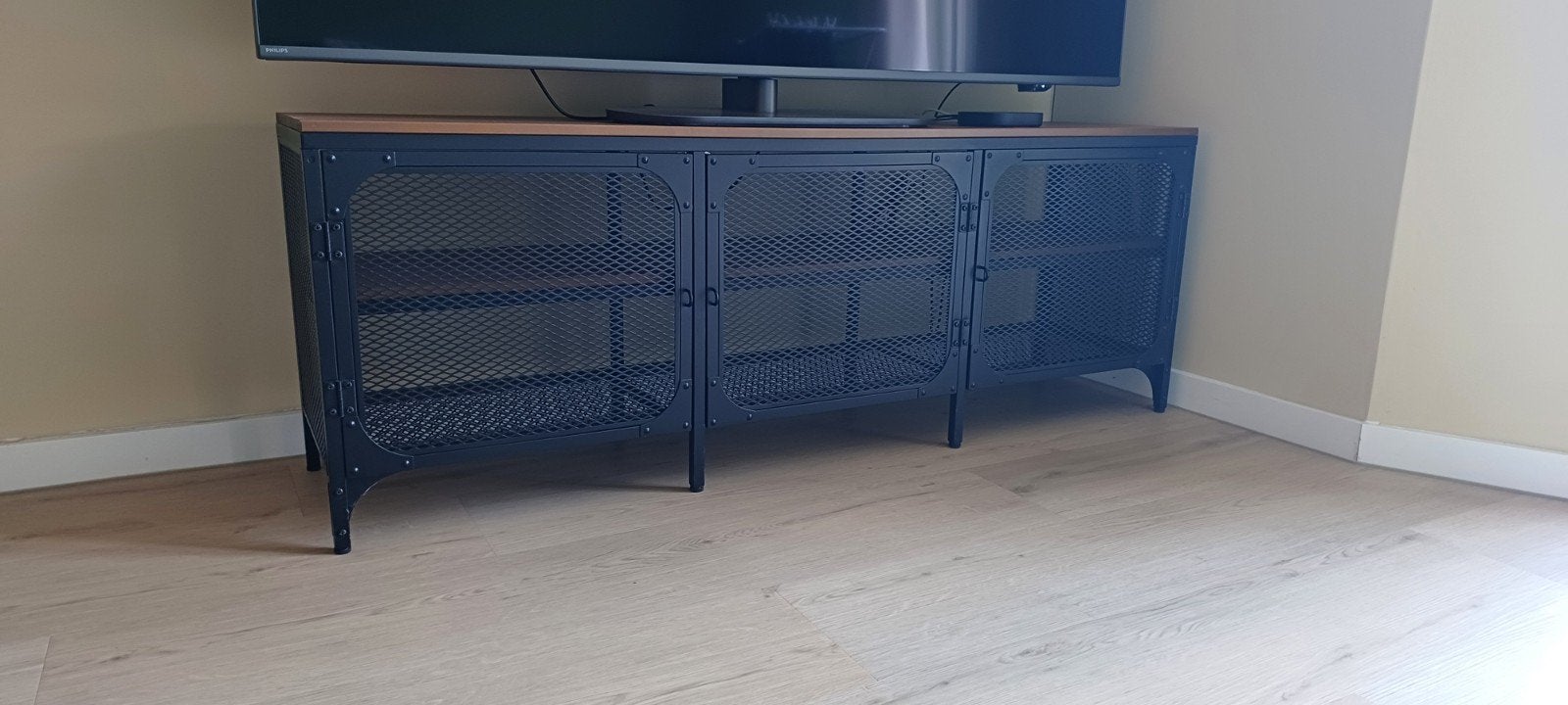 TV-meubel - Zo goed als nieuw, Huis en Inrichting, Kasten | Televisiemeubels, 100 tot 150 cm, Zo goed als nieuw, Minder dan 100 cm
