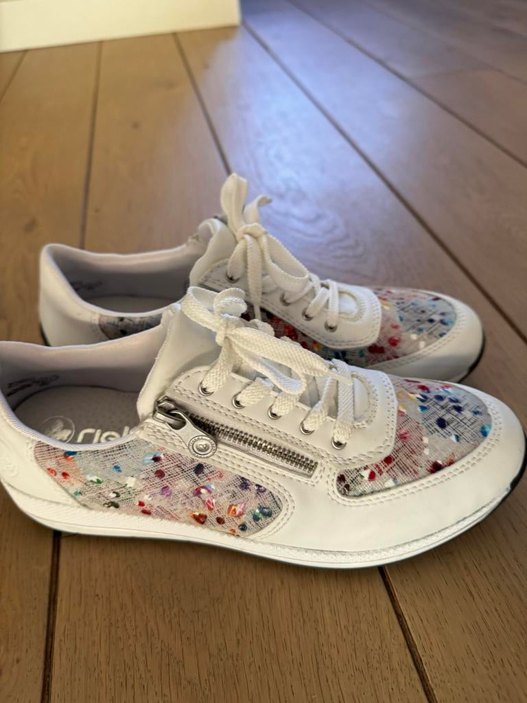 RIEKER Dames Sneakers Maat 41 - Nieuwstaat met rits, Ophalen of Verzenden, Zo goed als nieuw, Wit, Sneakers of Gympen