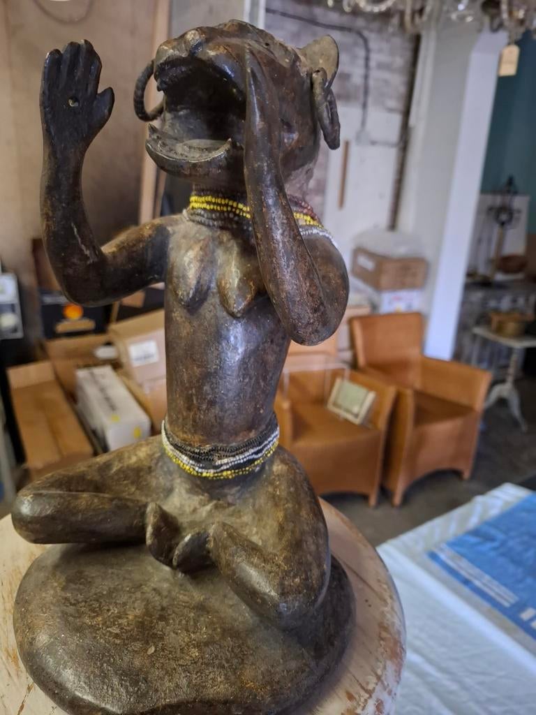 Gabon kwaliteits uiting van verborgen emoties., Antiek en Kunst, Verzenden