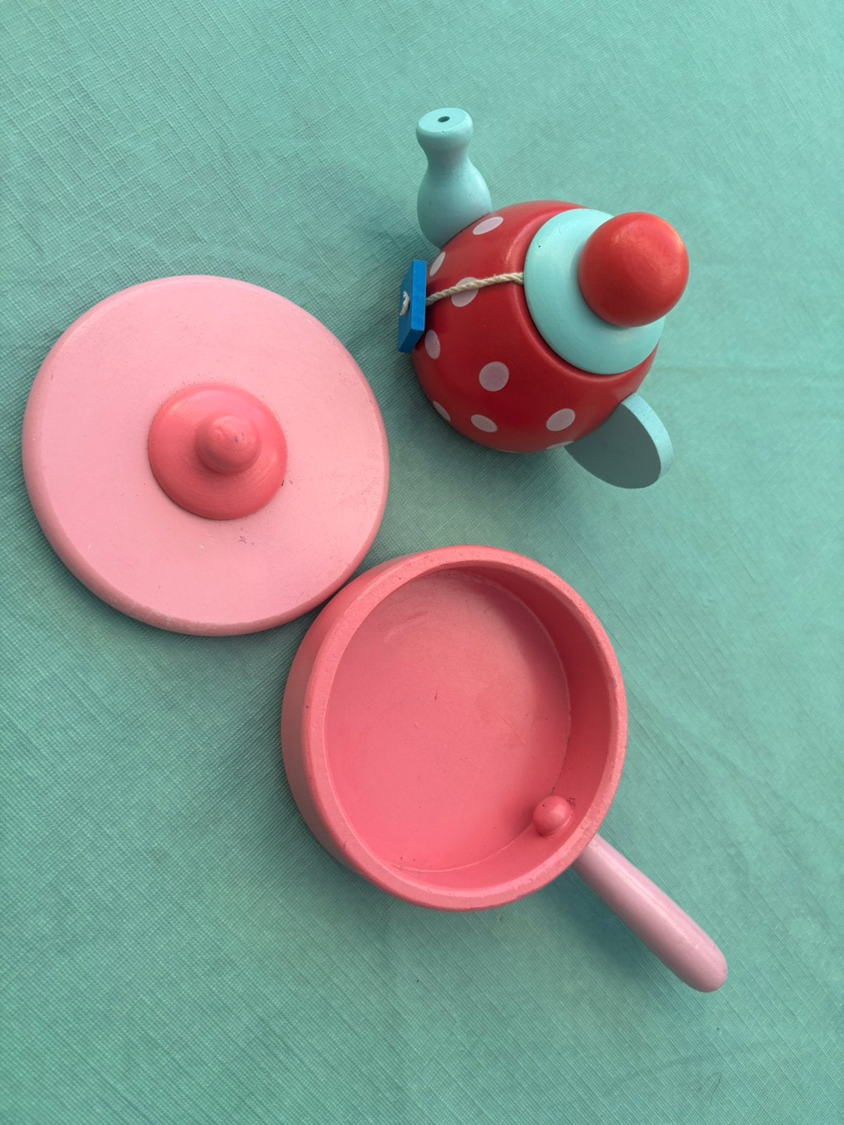 Kinder theepot en steelpan hout, Kinderen en Baby's, Speelgoed | Speelkeukens, Ophalen of Verzenden, Zo goed als nieuw