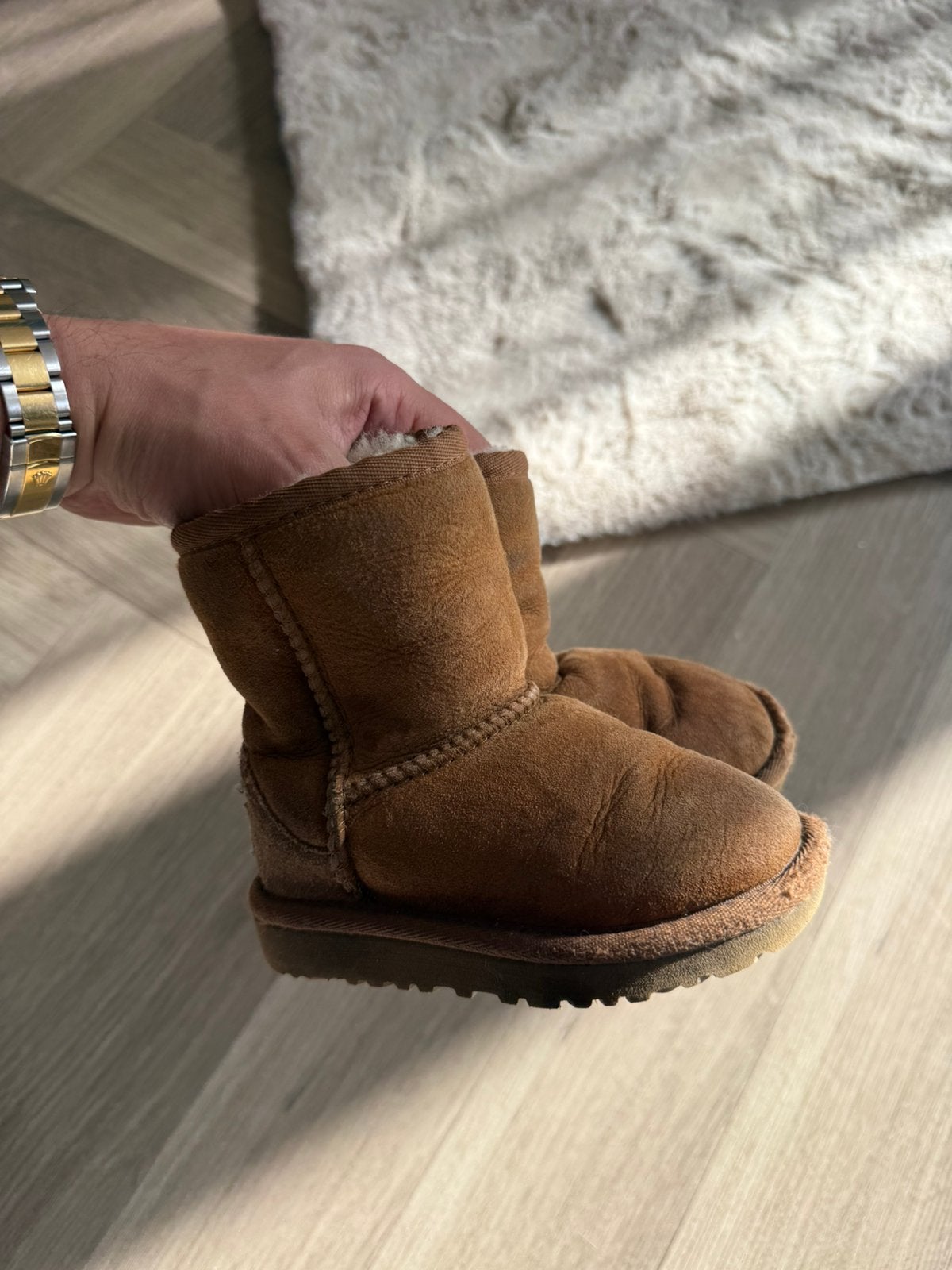 Ugg classic mini chestnut 23.5, Ophalen of Verzenden, Jongen of Meisje, Laarzen