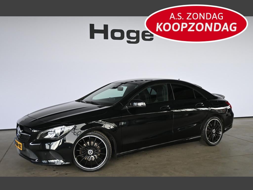 Mercedes-Benz CLA-Klasse 200 Prestige AMG Automaat Clima Nav, Auto's, 15 km/l, Gebruikt, 715 kg, Leder en Stof