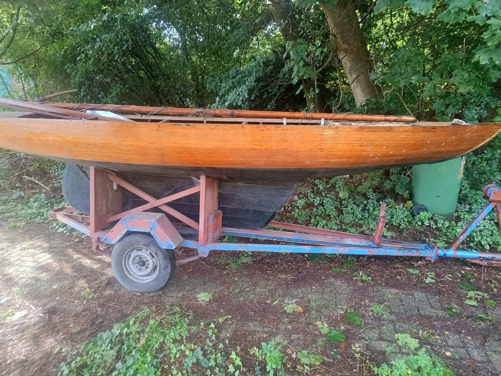 Houten boot met degelijke trailer, Ophalen, Gebruikt
