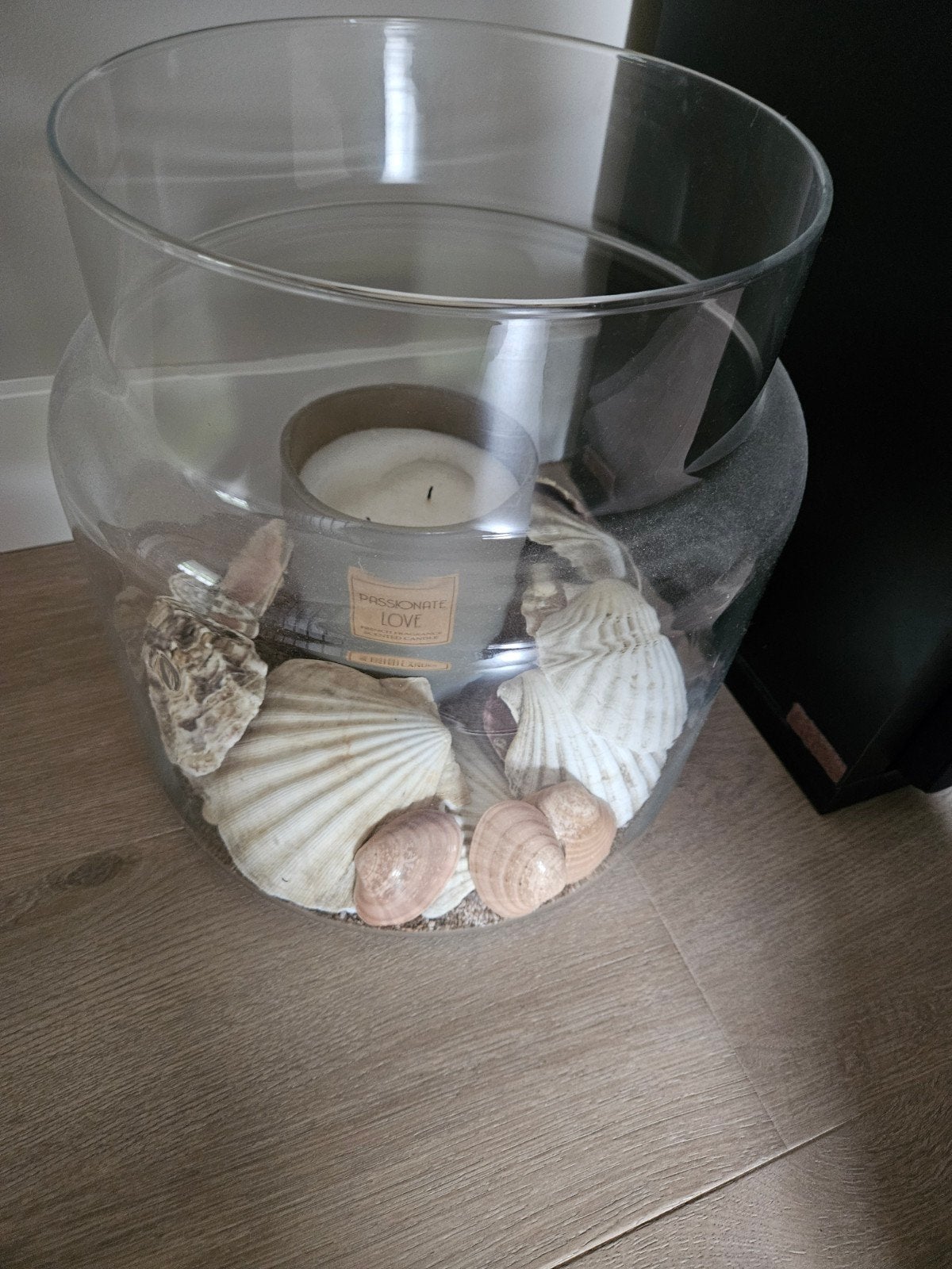Leuke grote vaas met reuzenschelpen en kaars, Huis en Inrichting, Woonaccessoires | Stolpen, Ophalen, Gebruikt