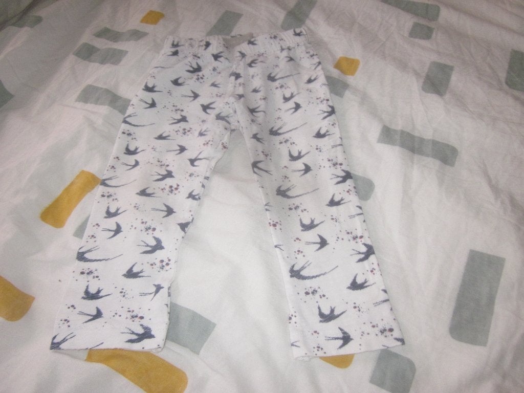 Nw roomwit/lichtgrijs/donkerblauw/rode legging zwaluwen 86, Kinderen en Baby's, Babykleding | Maat 86, Broekje, Meisje, Nieuw