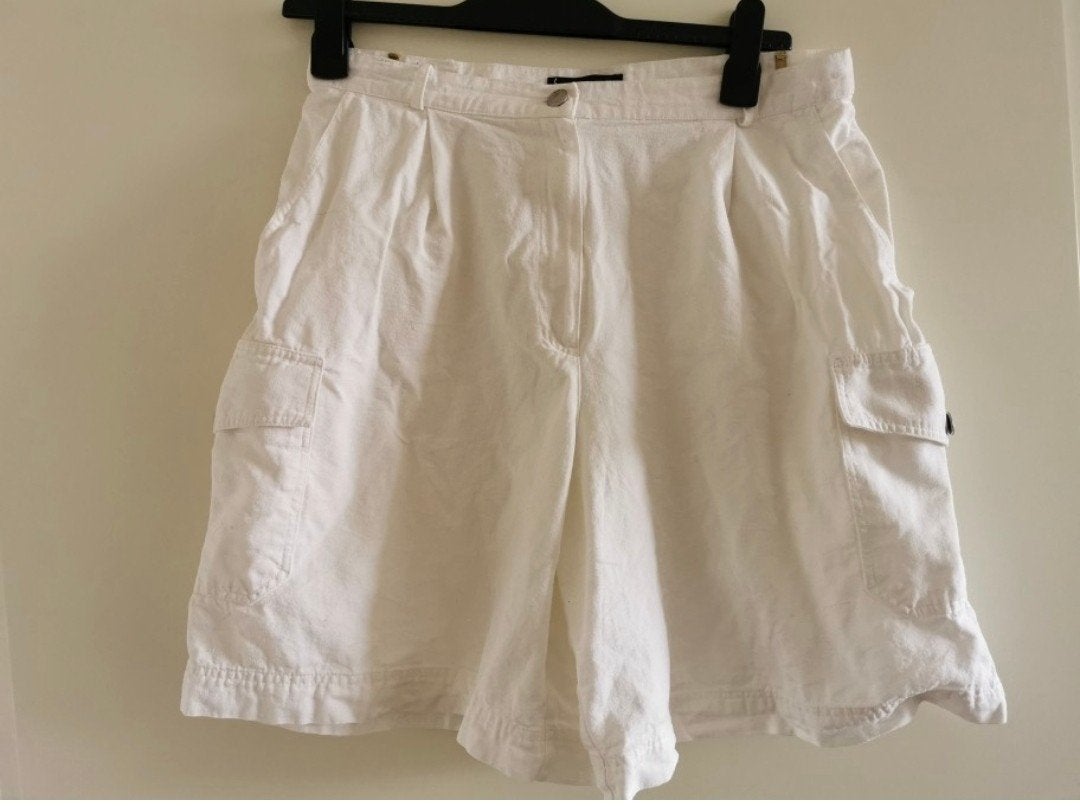 V&D witte korte broek Mt 42 Katoen Linnen
Luchtige zomerbroe, Kort, Wit, Maat 42/44 (L), Ophalen of Verzenden