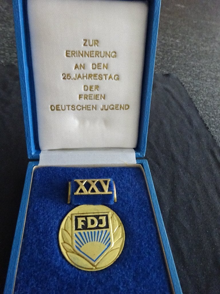 DDR:  25 Jahre FDJ Freien Deutsche Jugend, Ophalen of Verzenden