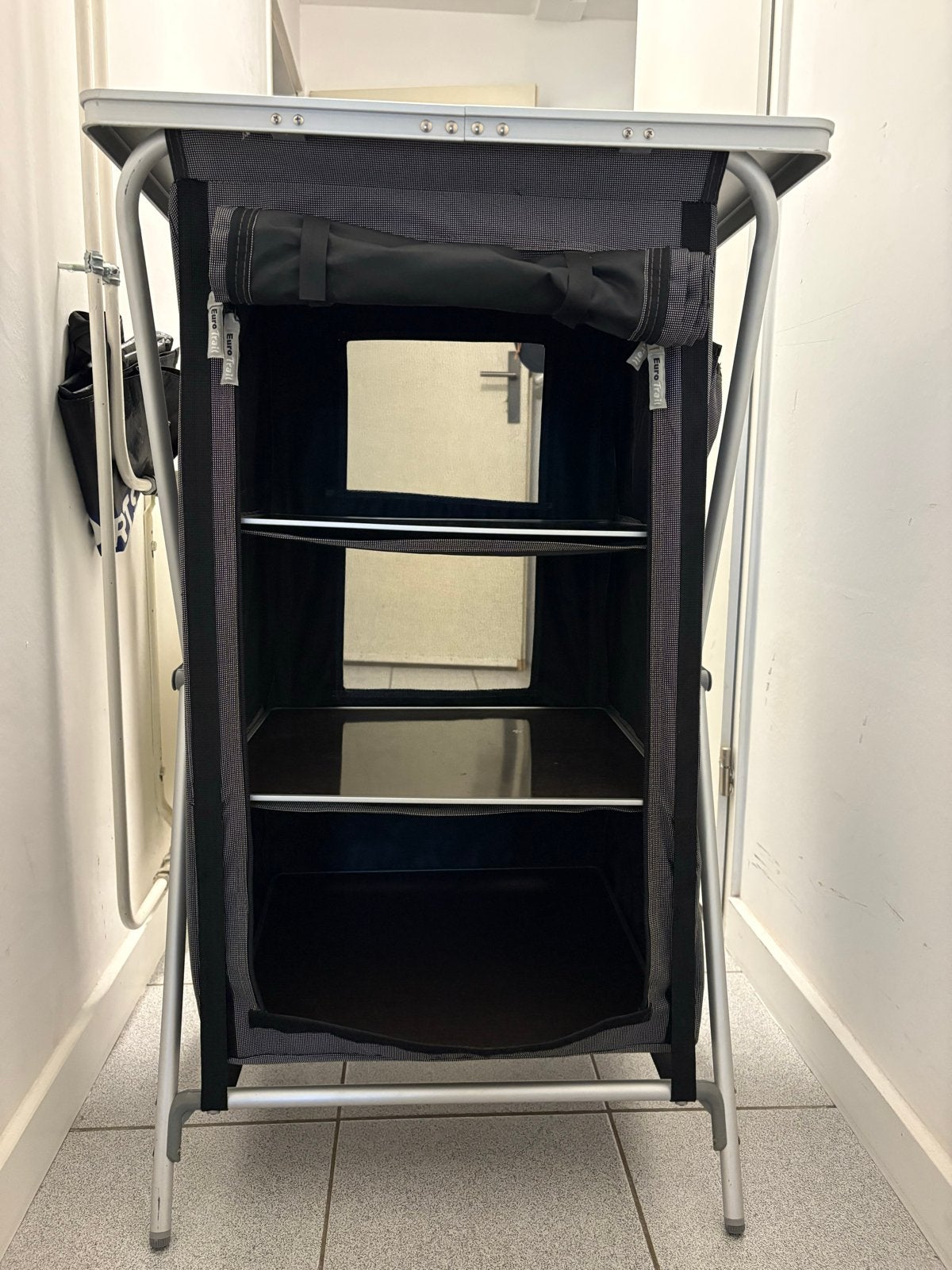 Euro Trail Campingkast - Opvouwbaar en Compact, Caravans en Kamperen, Kampeeraccessoires, Ophalen of Verzenden, Gebruikt
