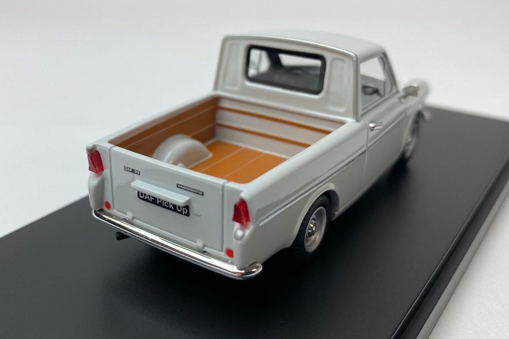 Lagamo 1:43 Daf 33 Pick Up V2 - 1970 lichtgrijs- Limited 50x, Overige merken, -, Nieuw, Ophalen of Verzenden
