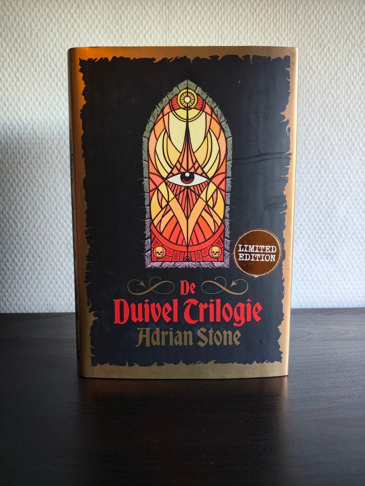 De Duivel Trilogie - Adrian Stone - Limited Edition, Boeken, Fantasy, Ophalen of Verzenden, Nieuw, Adrian Stone