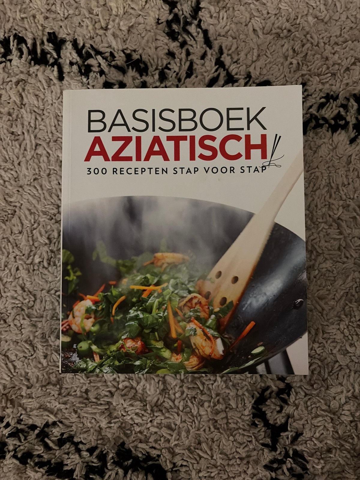 Basisboek Aziatisch: 300 recepten stap voor stap, Boeken, Ophalen of Verzenden, Zo goed als nieuw, Azië en Oosters, Hoofdgerechten