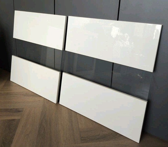 Ikea Besta Witte hoogglans kastdeuren met glas, Huis en Inrichting, Ophalen, Gebruikt