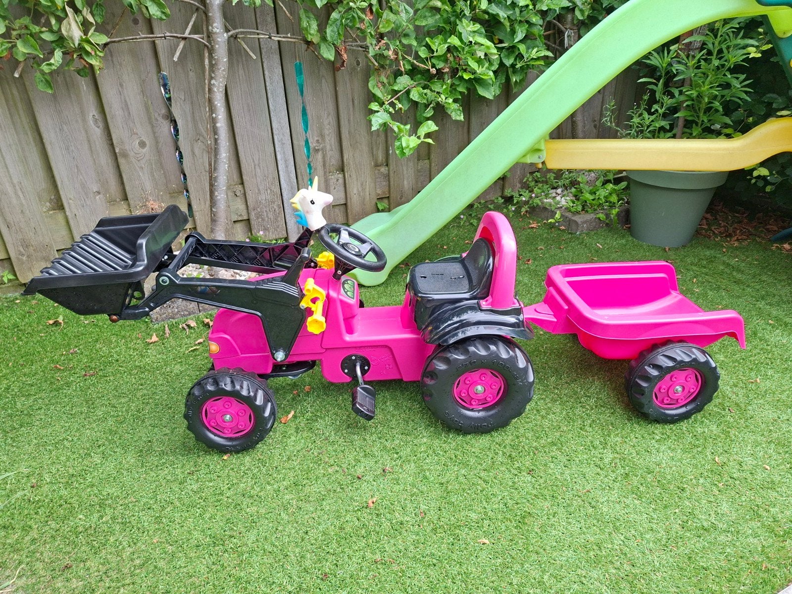 Roze trap tractor trekker, Kinderen en Baby's, Ophalen, Zo goed als nieuw, Overige merken, Met kar of aanhanger