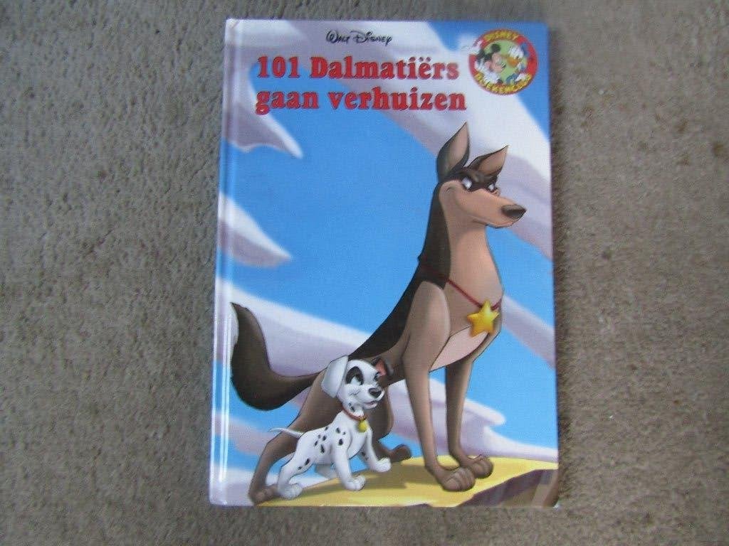 Boek met cd: 101 Dalmatiers gaan verhuizen - Disney, Ophalen of Verzenden, Gelezen, Disney, Fictie algemeen