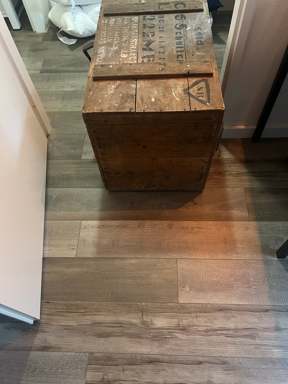 Vintage houten kist met opschrift, Huis en Inrichting, Ophalen, 50 – 75, Gebruikt, 50 tot 100 cm