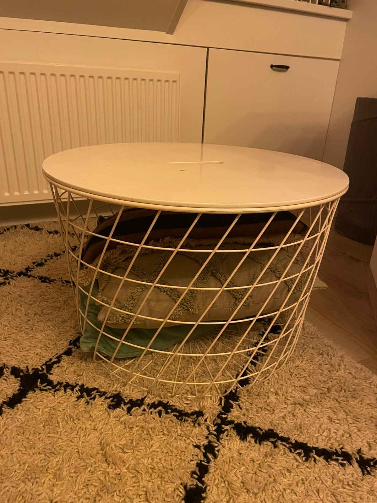 Bijzettafel met afneembaar blad, Minder dan 55 cm, Rond, Zo goed als nieuw, Ophalen