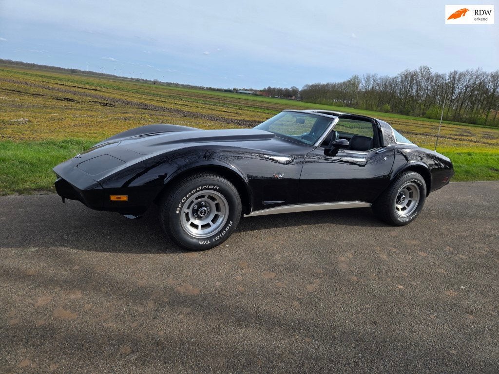 Chevrolet USA Corvette 5.7 Targa, Automaat, Achterwielaandrijving, Zwart, Chevrolet