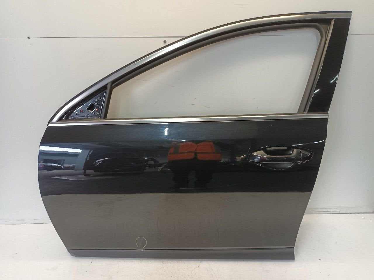 Portier links voor Kia Xceed, Onderdelen@venauto.nl, Van der Ven Autorecycling B.V., Ettenseweg 76, 4706 PB Roosendaal, The Netherlands