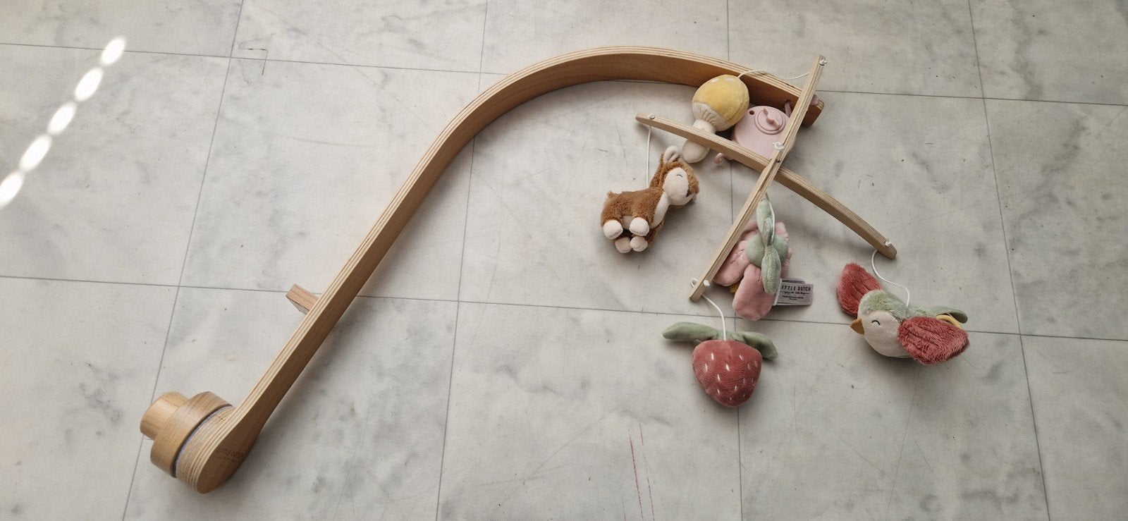 Little Dutch houten baby mobiel met zachte speeltjes, Kinderen en Baby's, Ophalen, Zo goed als nieuw, Mobiel, Met geluid