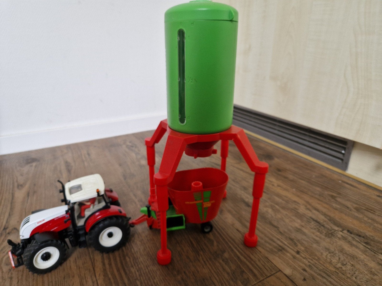 siku silo voor 1:32 en 1:50, Hobby en Vrije tijd, Ophalen of Verzenden, Zo goed als nieuw, Tractor of Landbouw, SIKU