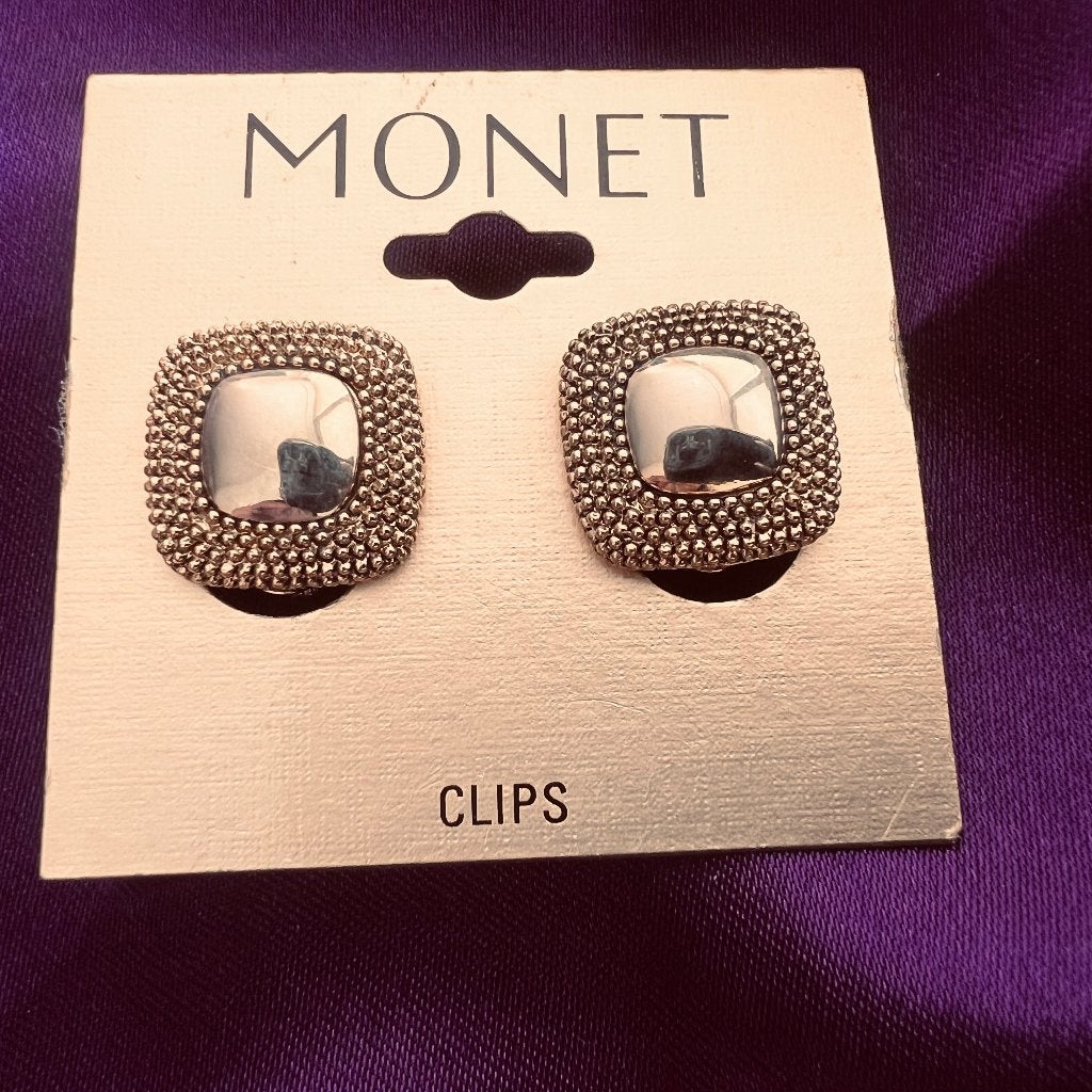 Oorbellen Monet, Overige materialen, Nieuw, Ophalen of Verzenden, Knopjes of Stekers