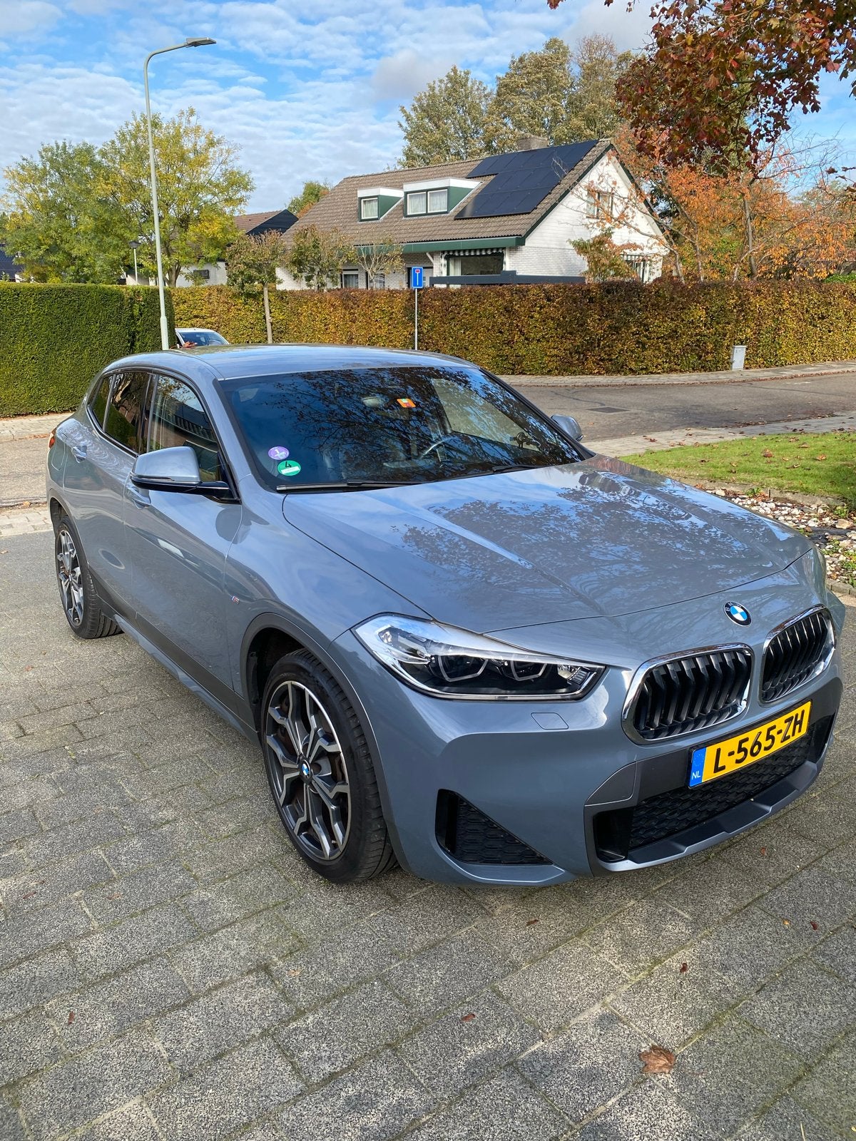 TE KOOP: MOOIE BMW X2 Sdrive18i 136pk Aut 2021 Grijs, 75 €/maand, Particulier, 3 cilinders, 1405 kg